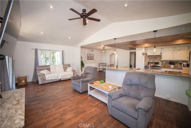 8899 Camphor Avenue, Hesperia, CA 92345