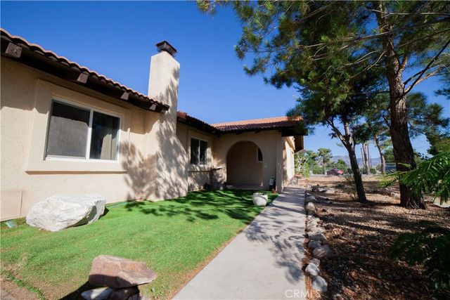 8899 Camphor Avenue, Hesperia, CA 92345
