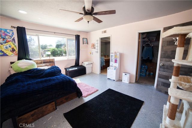 8899 Camphor Avenue, Hesperia, CA 92345