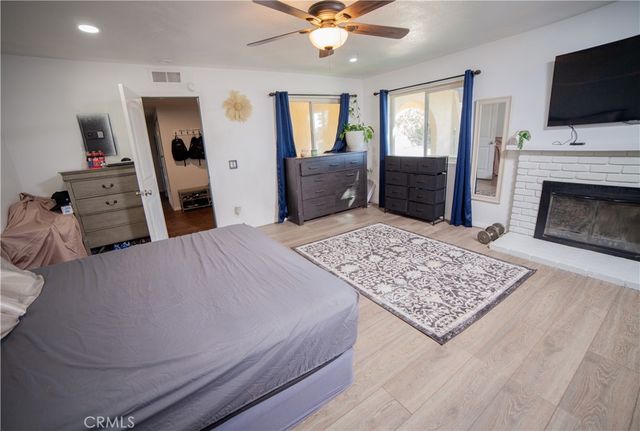 8899 Camphor Avenue, Hesperia, CA 92345