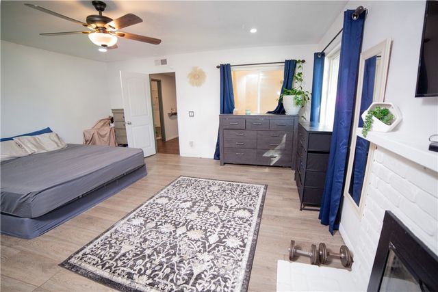 8899 Camphor Avenue, Hesperia, CA 92345
