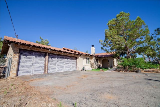 8899 Camphor Avenue, Hesperia, CA 92345