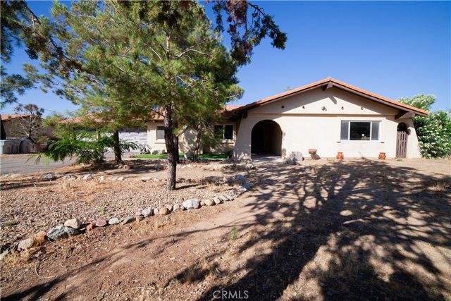 8899 Camphor Avenue, Hesperia, CA 92345