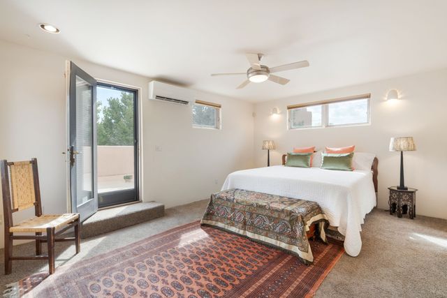 680 La Viveza Court, Santa Fe, NM 87501