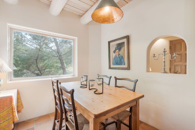 680 La Viveza Court, Santa Fe, NM 87501