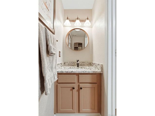 10671 W 54th Ave, Arvada, CO 80002