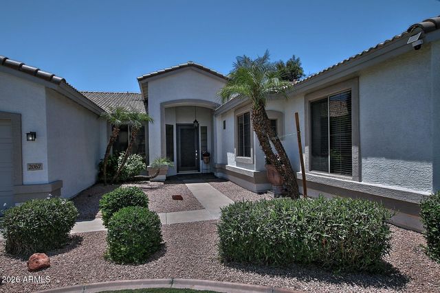 2067 W REMINGTON Drive, Chandler, AZ 85286