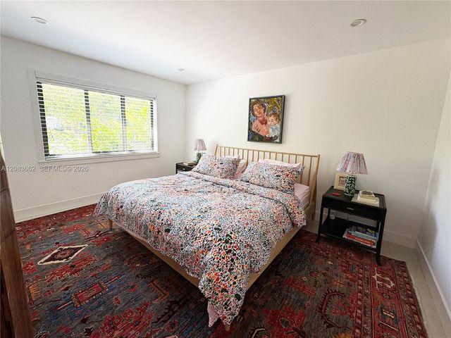 225 W Heather Drive 225, Key Biscayne, FL 33149