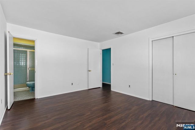 361 54th Street 1, Elmwood Park, NJ 07407