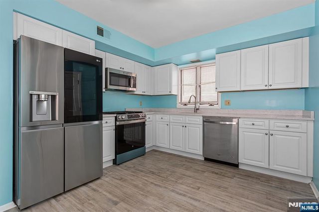 361 54th Street 1, Elmwood Park, NJ 07407