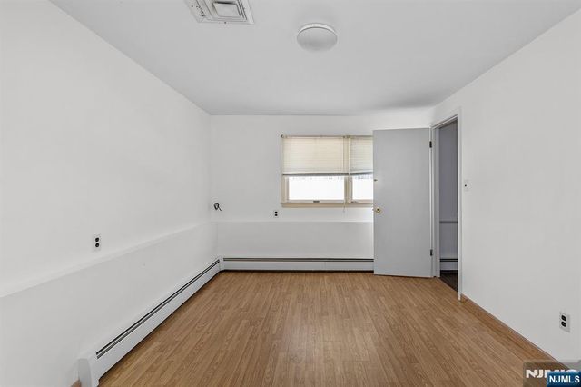 361 54th Street 1, Elmwood Park, NJ 07407