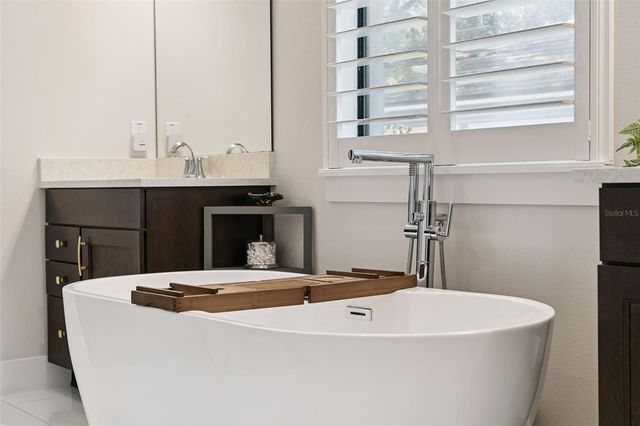 25861 CROSSINGS BLUFF LANE, Sorrento, FL 32776