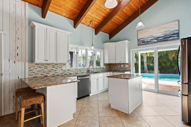 220 SW WILLOW LAKE Trail, Stuart, FL 34997