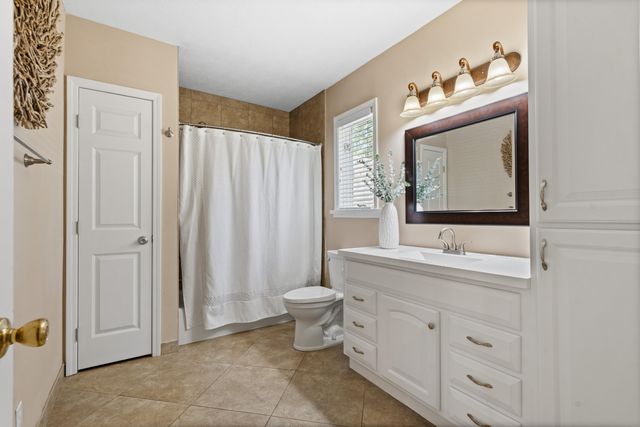 220 SW WILLOW LAKE Trail, Stuart, FL 34997