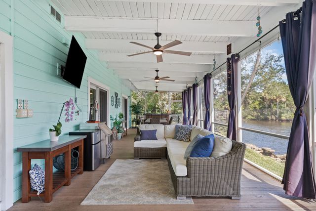 220 SW WILLOW LAKE Trail, Stuart, FL 34997