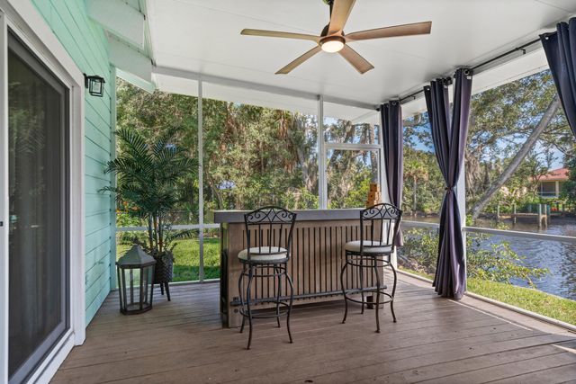 220 SW WILLOW LAKE Trail, Stuart, FL 34997