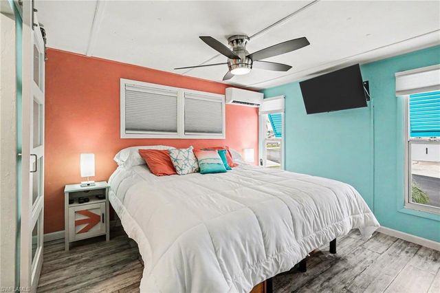 81 Sun CIR, Fort Myers, FL 33905