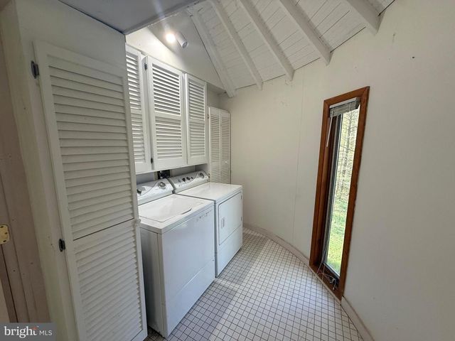 7126 UPPER YORK RD, New Hope, PA 18938