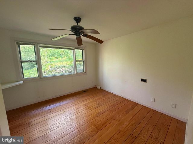 7126 UPPER YORK RD, New Hope, PA 18938