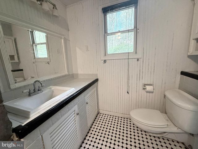 7126 UPPER YORK RD, New Hope, PA 18938