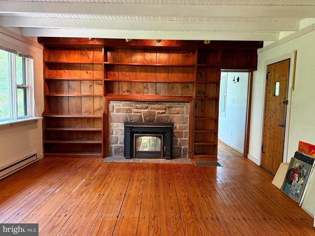 7126 UPPER YORK RD, New Hope, PA 18938