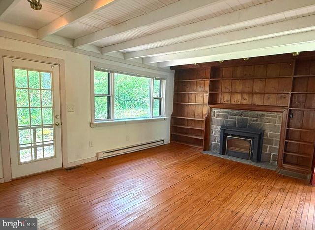 7126 UPPER YORK RD, New Hope, PA 18938