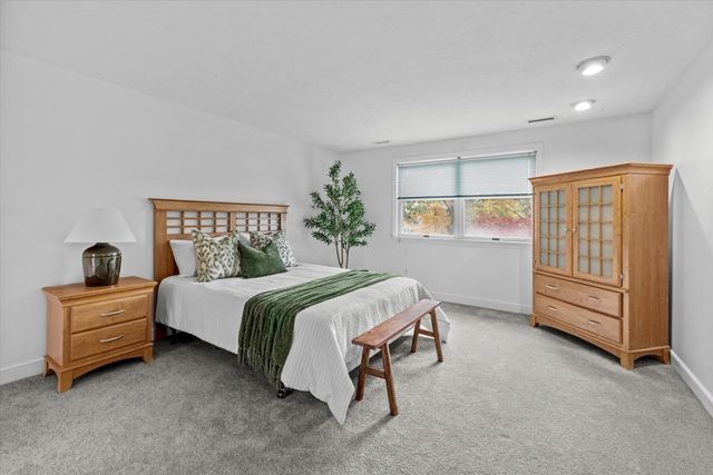 163 Standish Rd, Needham, MA 02492