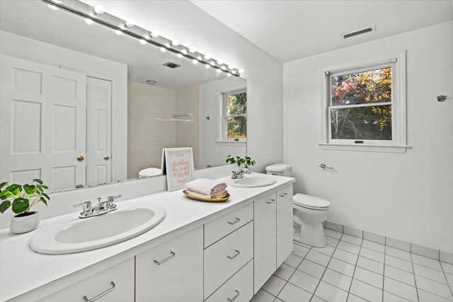 163 Standish Rd, Needham, MA 02492