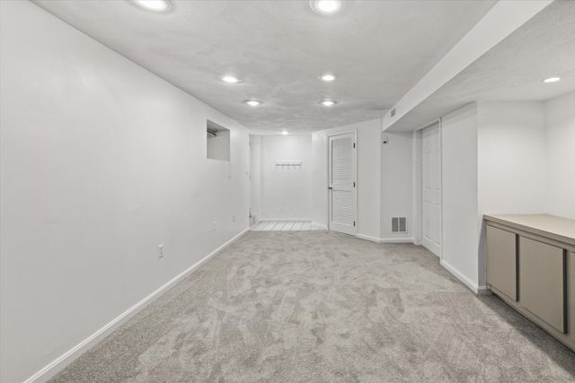 163 Standish Rd, Needham, MA 02492