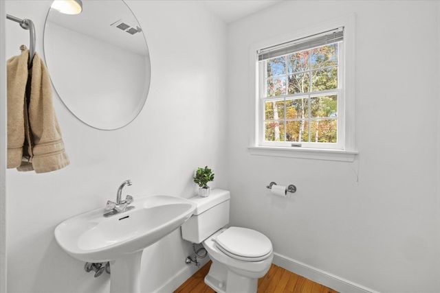 163 Standish Rd, Needham, MA 02492