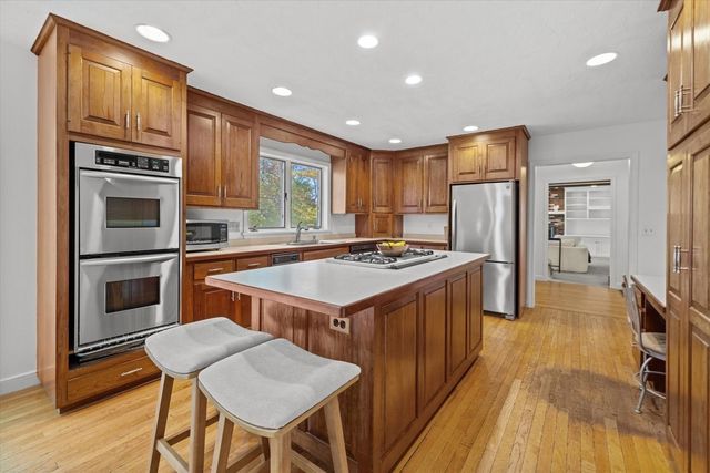 163 Standish Rd, Needham, MA 02492