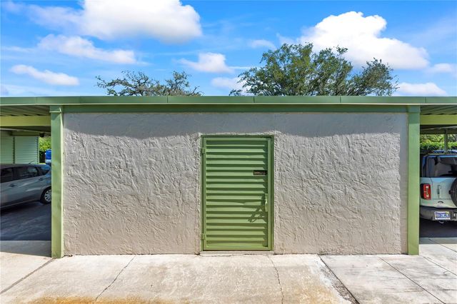 4114 PINELAKE LANE 202, Tampa, FL 33618