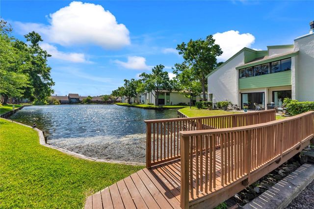 4114 PINELAKE LANE 202, Tampa, FL 33618