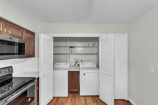 4114 PINELAKE LANE 202, Tampa, FL 33618