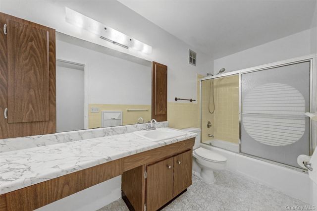 1840 Crompond Road 2A3, Peekskill, NY 10566