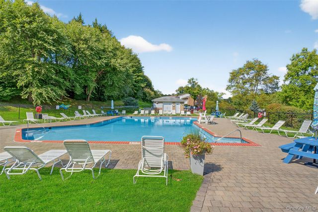 1840 Crompond Road 2A3, Peekskill, NY 10566