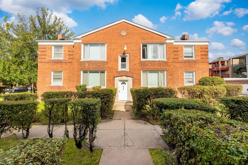 8939 S Blackstone Avenue, Chicago, IL 60619 — exterior