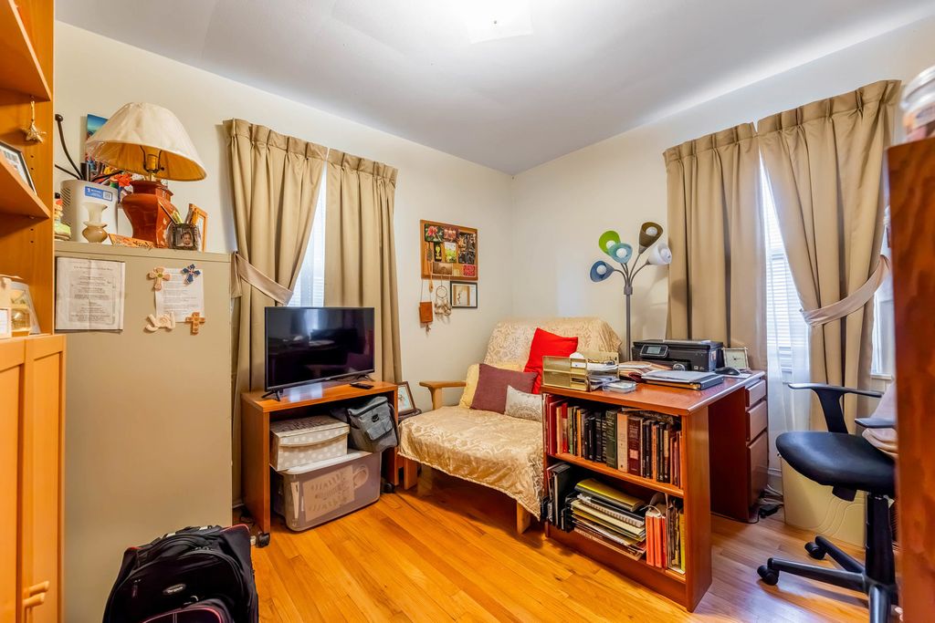 8939 S Blackstone Avenue, Chicago, IL 60619 — photo 5