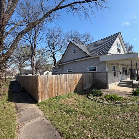 34 F Street NE, Miami, OK 74354