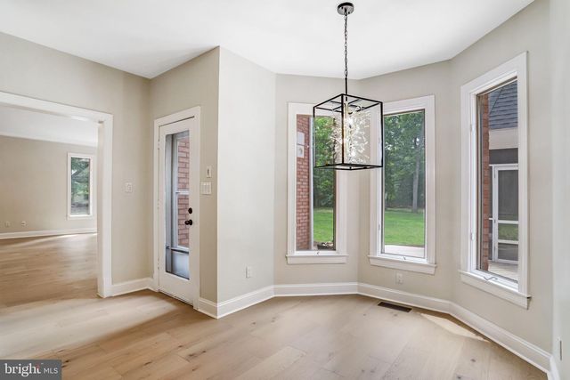 11109 ELMVIEW PL, Great Falls, VA 22066