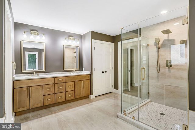 11109 ELMVIEW PL, Great Falls, VA 22066