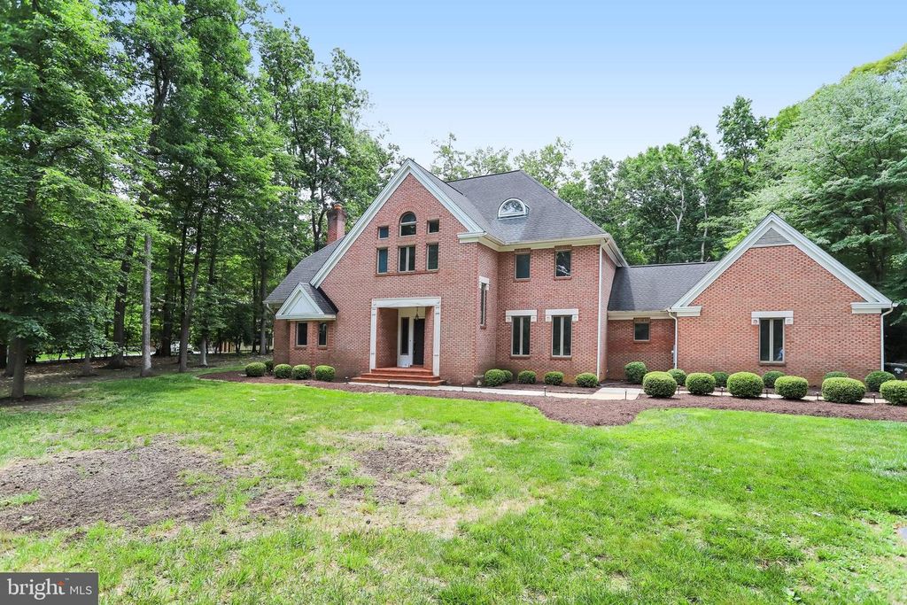 11109 ELMVIEW PL, Great Falls, VA 22066