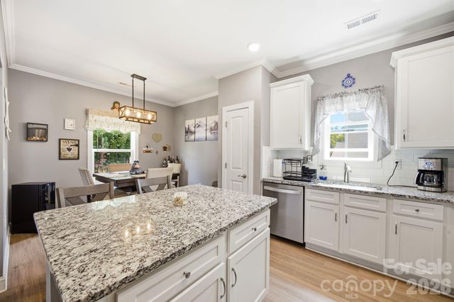 124 N Sina Street, Troutman, NC 28166
