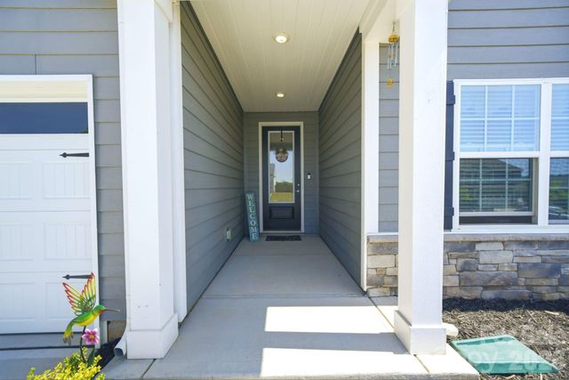 124 N Sina Street, Troutman, NC 28166