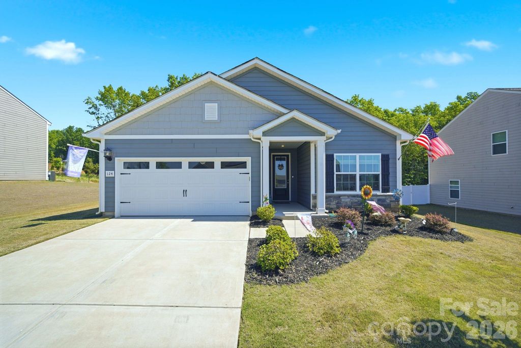 124 N Sina Street, Troutman, NC 28166