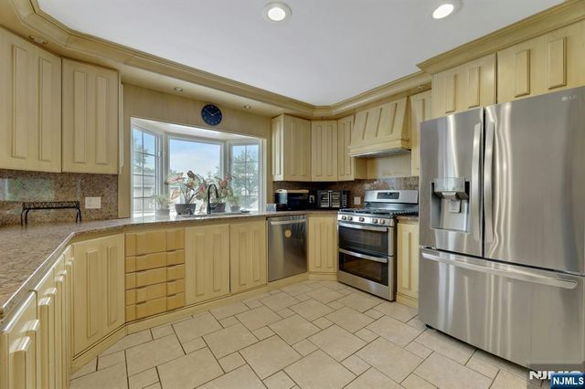 379 Leonard Drive, New Milford, NJ 07646