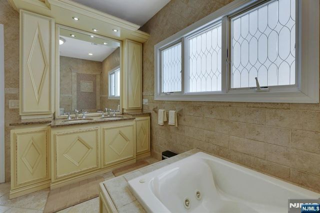 379 Leonard Drive, New Milford, NJ 07646