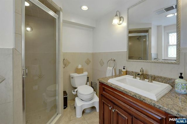 379 Leonard Drive, New Milford, NJ 07646