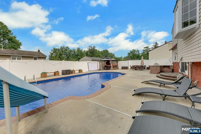 379 Leonard Drive, New Milford, NJ 07646