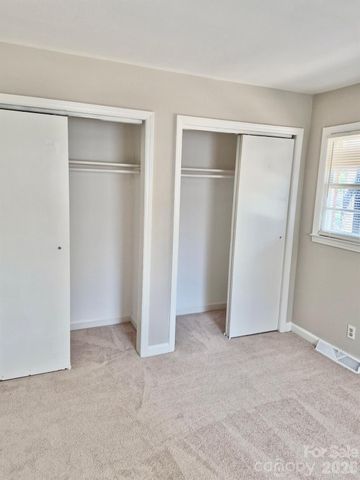 4105 Abbeydale Drive, Charlotte, NC 28205